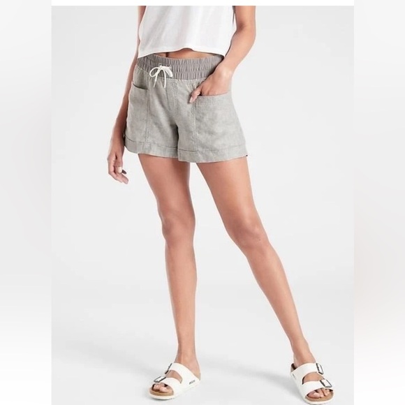 Athleta Pants - Athleta Cabo Linen 4" Short Women's 10 Gray